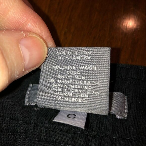 Ann Taylor Womens Size 4 Black Signature Fit Lower On Waist Flat Front Shorts - Picture 7 of 7